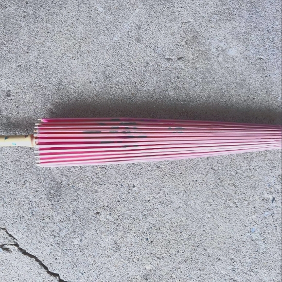 Handmade Japanese umbrella - Picture 3 of 5